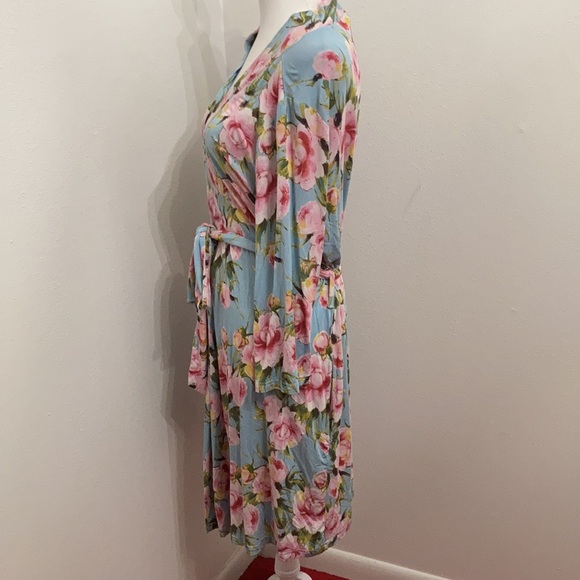 EC Posh Peanut Intimates Floral Robe Size Medium - Picture 4 of 11